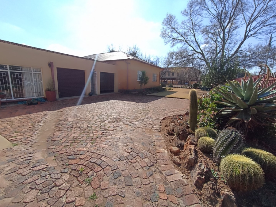 3 Bedroom Property for Sale in Bult West North West